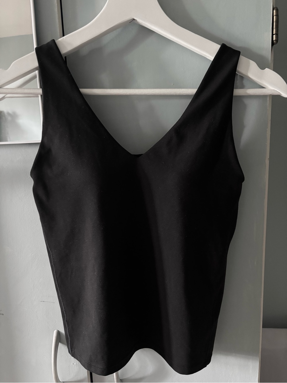 Uniqlo Airism Womenβs Tank Top